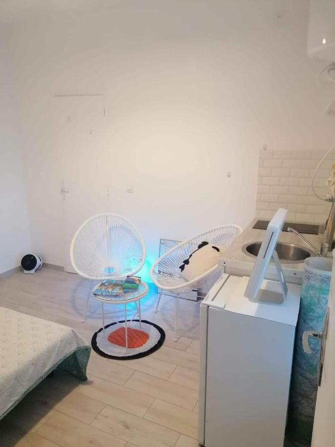 Superbe Logement Lejlighed Drancy Eksteriør billede